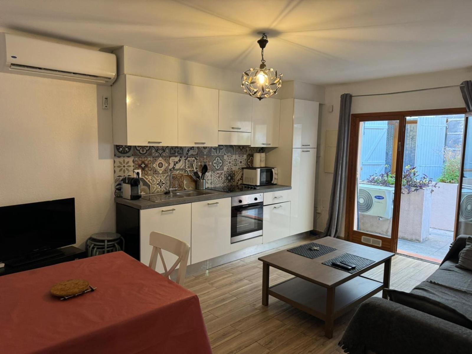 Cosy Poullan, 2-Bedroom Apartment, 200 M From The Beach Nice Exterior photo